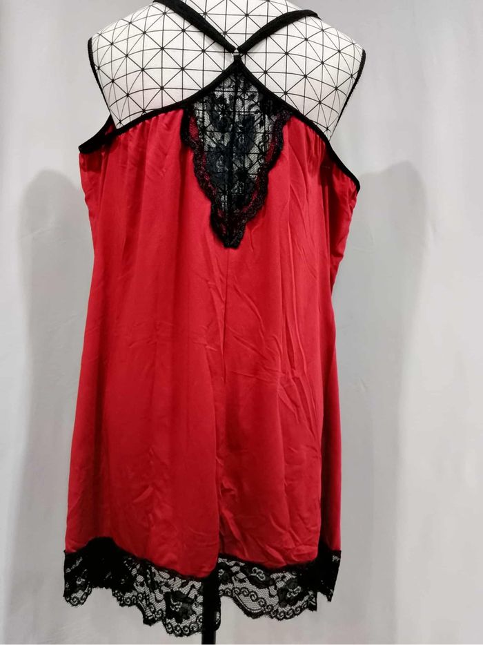 Robe nuisette sexy grande taille noire et rouge – dentelle contrastée avec string assorti 💋 - photo numéro 7