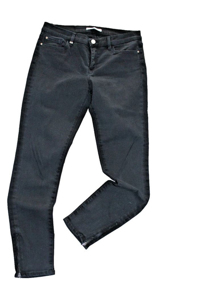 jeans skinny taille normale 7/8 éme  marque hugo boss taille indiquée 27 = 36/38