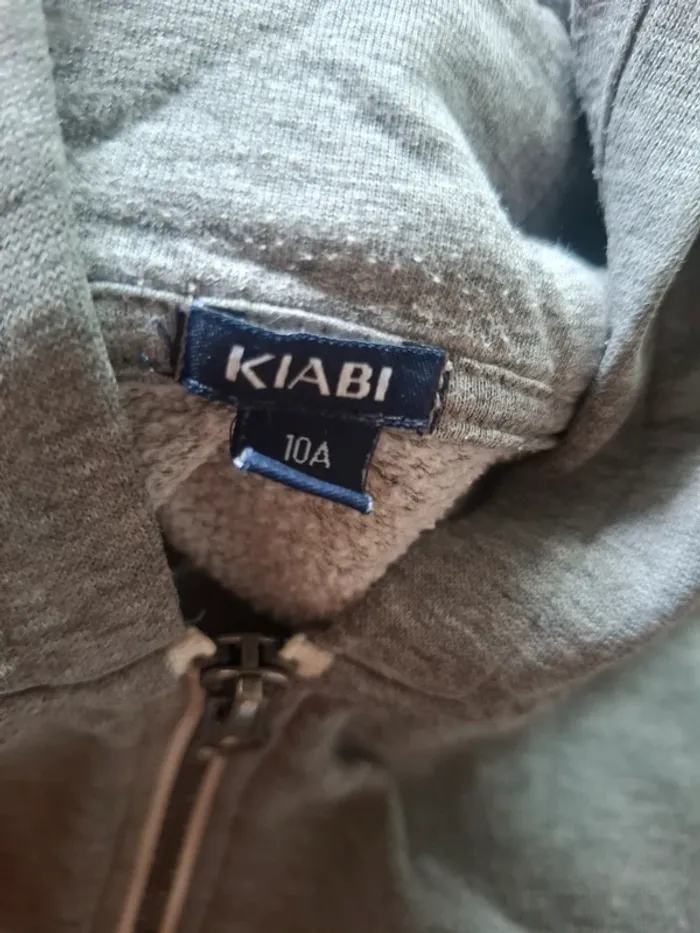 Lot sweat /gilet à capuche 10ans - photo numéro 4
