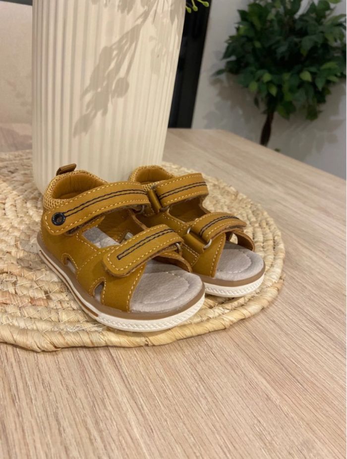 Sandale - photo numéro 2