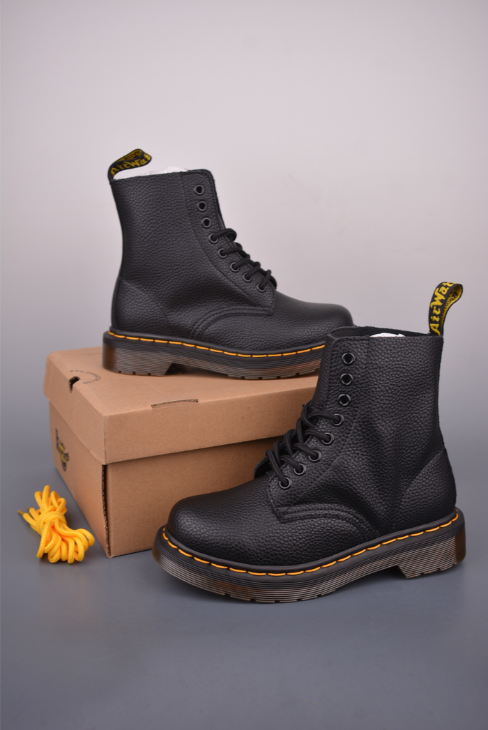 Bottes à plateforme Dr. Martens - photo numéro 2