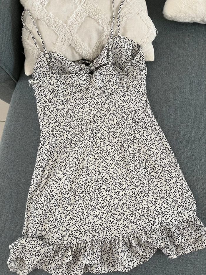 Robe Na-kd taille 36 - photo numéro 2