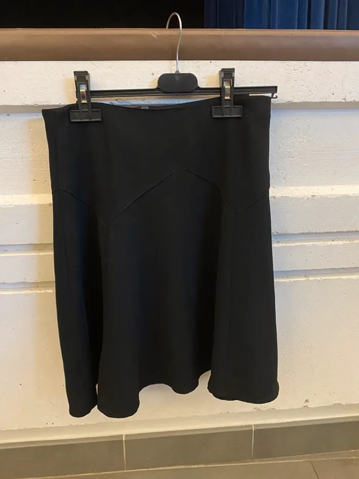 jupe noire du plaisir à la mode taille 38