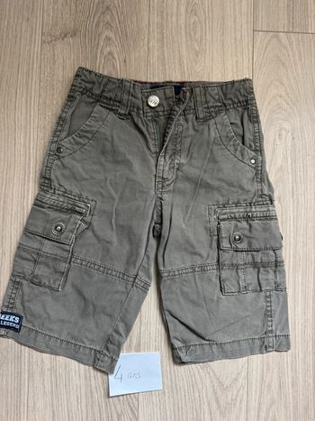 Short 4 ans
