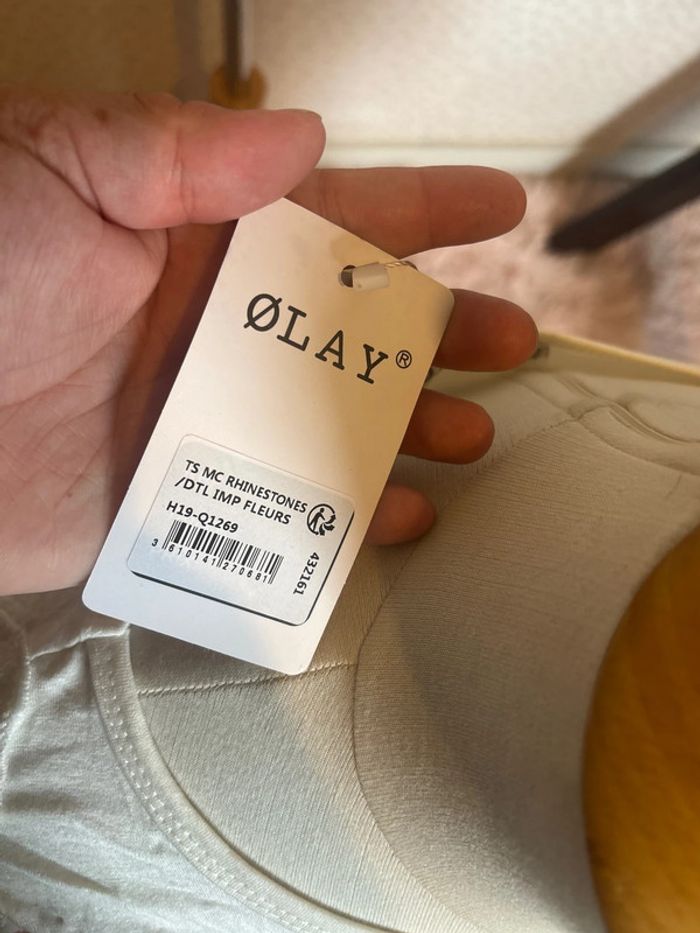 Magnifique r shirt taille unique marque olay neuf avec étiquette - photo numéro 6