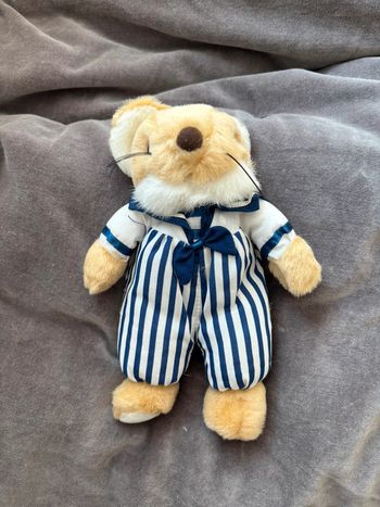 Peluche souris en costume de marin