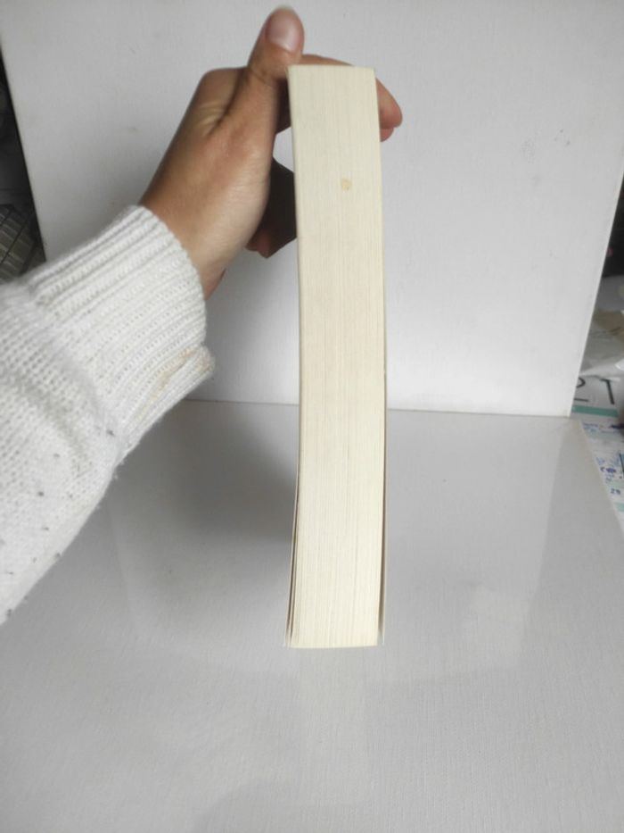 Livre la maison de la nuit tome 5 traquée - photo numéro 5