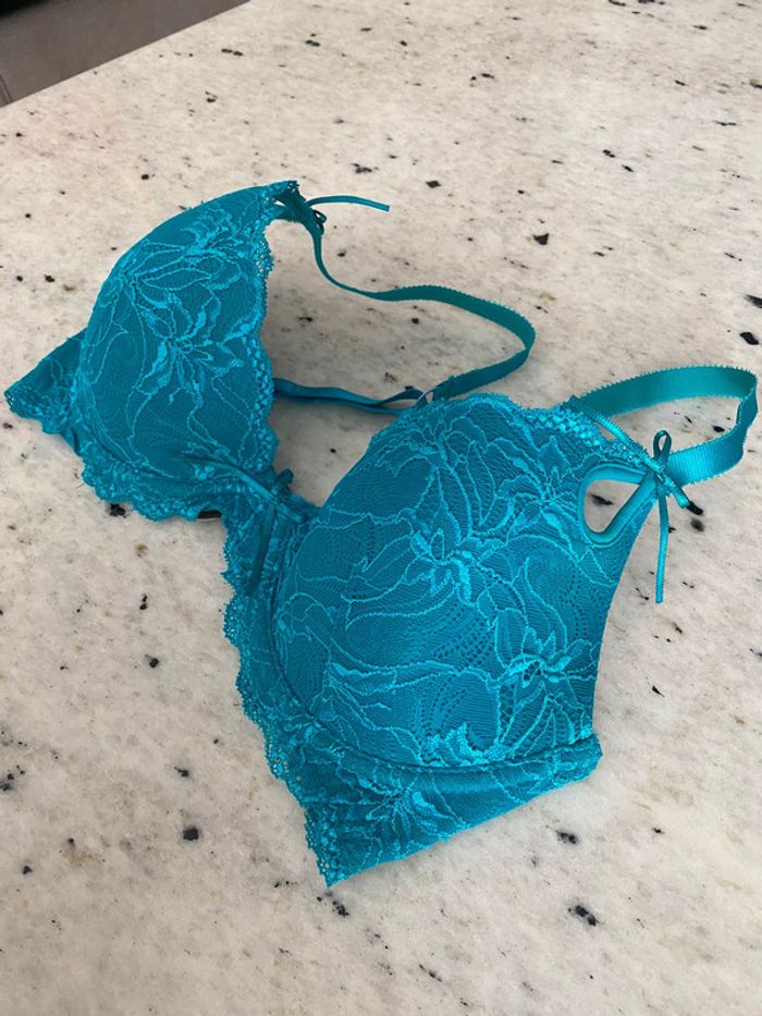 Soutien gorge Turquoise Rouge gorge 85D