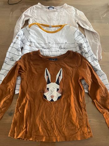 Lot tee shirts fille 5 ans