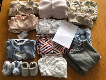 Lot vêtements bébé fille 19 pièces