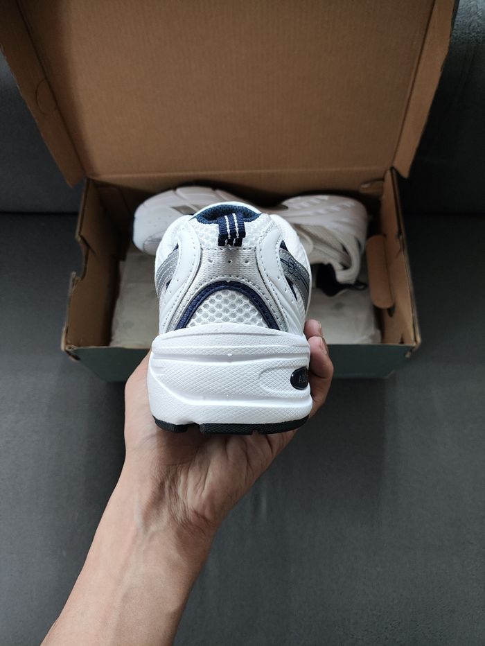 Originais New Balance 530 White Silver Navy Taille 37 - photo numéro 4