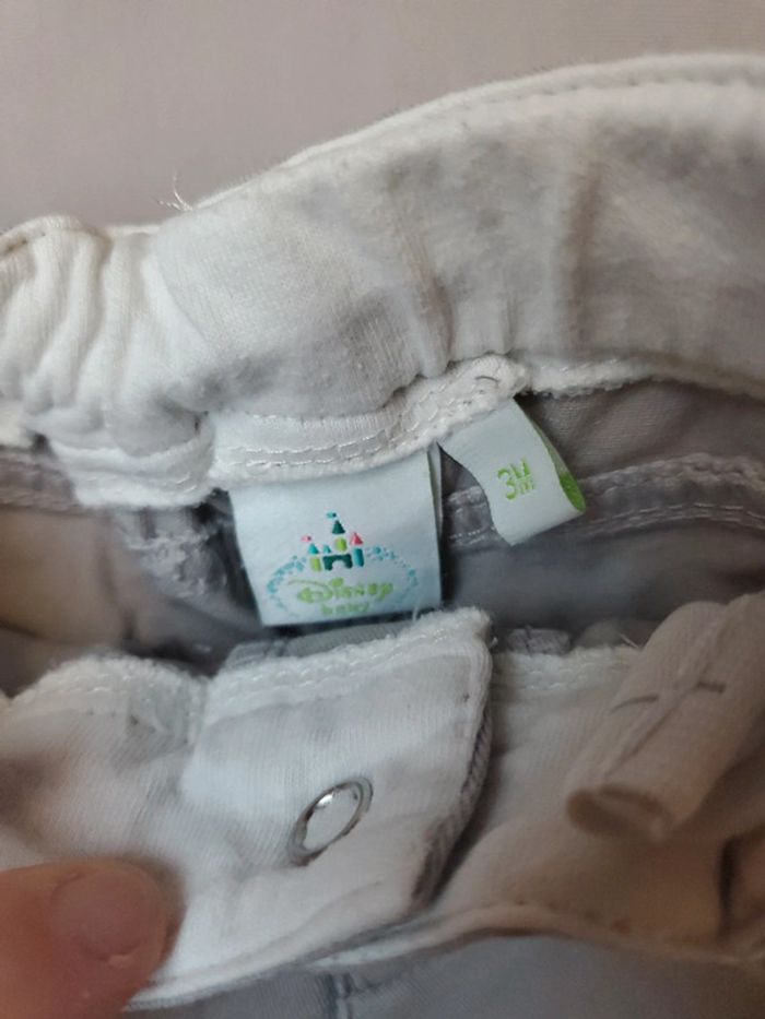 Pantalon gris Disney Mickey trois mois - photo numéro 2