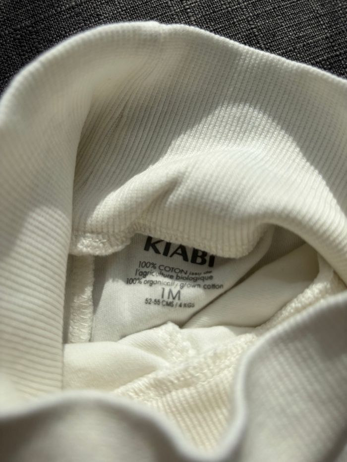 Pantalon blanc 1 mois 🤍 - photo numéro 2