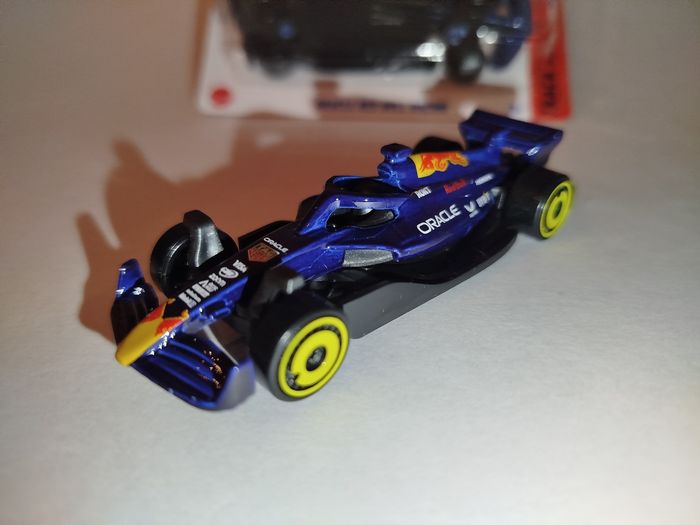 Hot Wheels Oracle Red Bull Racing Formula 1 2025 - photo numéro 3