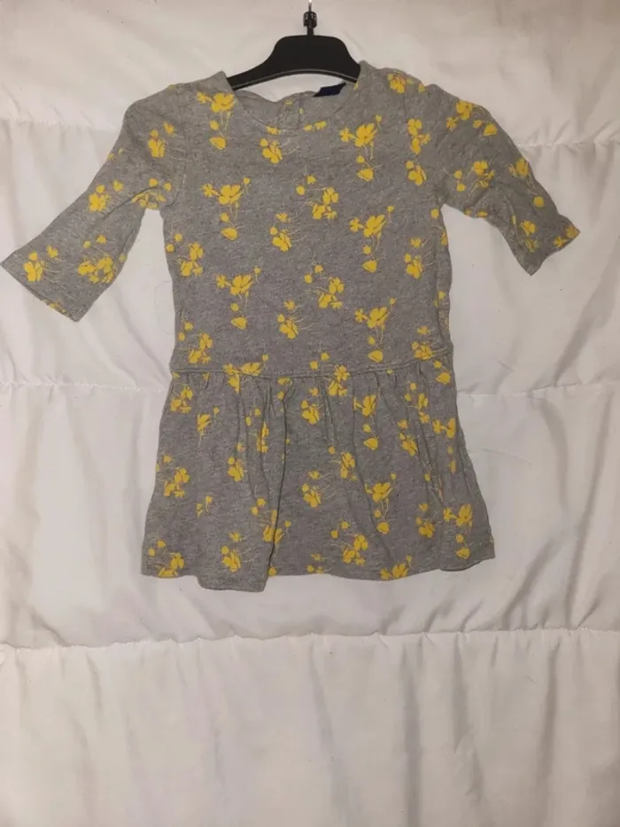 Robe.