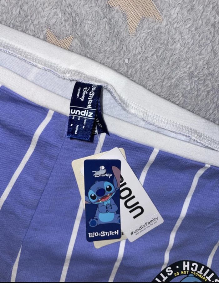 Short Undiz x Stitch neuf - photo numéro 2
