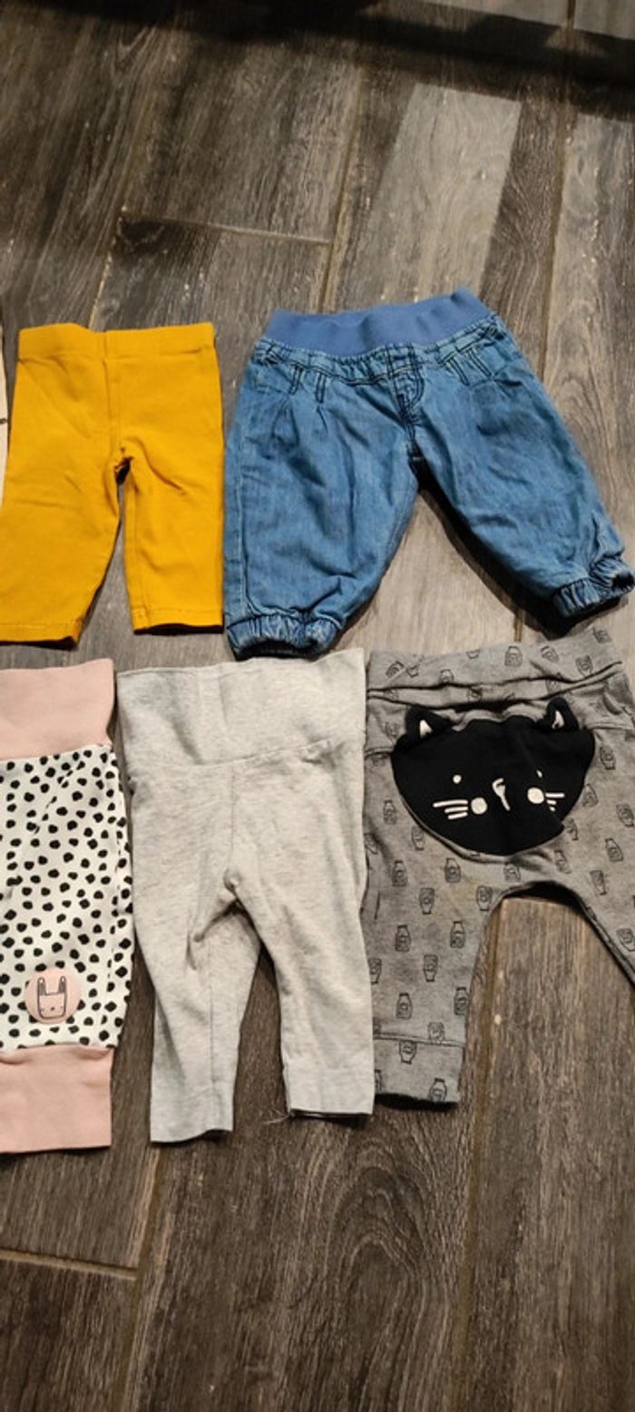 Lot 8 pantalons fille 3 mois - photo numéro 2