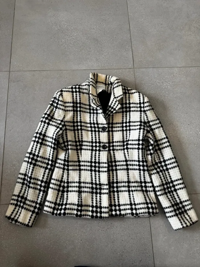 Ensemble haut et jupe Caroll taille 40 100% laine 52cm longueur jupe