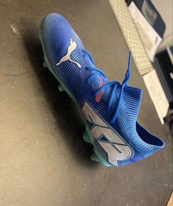 Chaussures de foot moulées Puma Futura 7