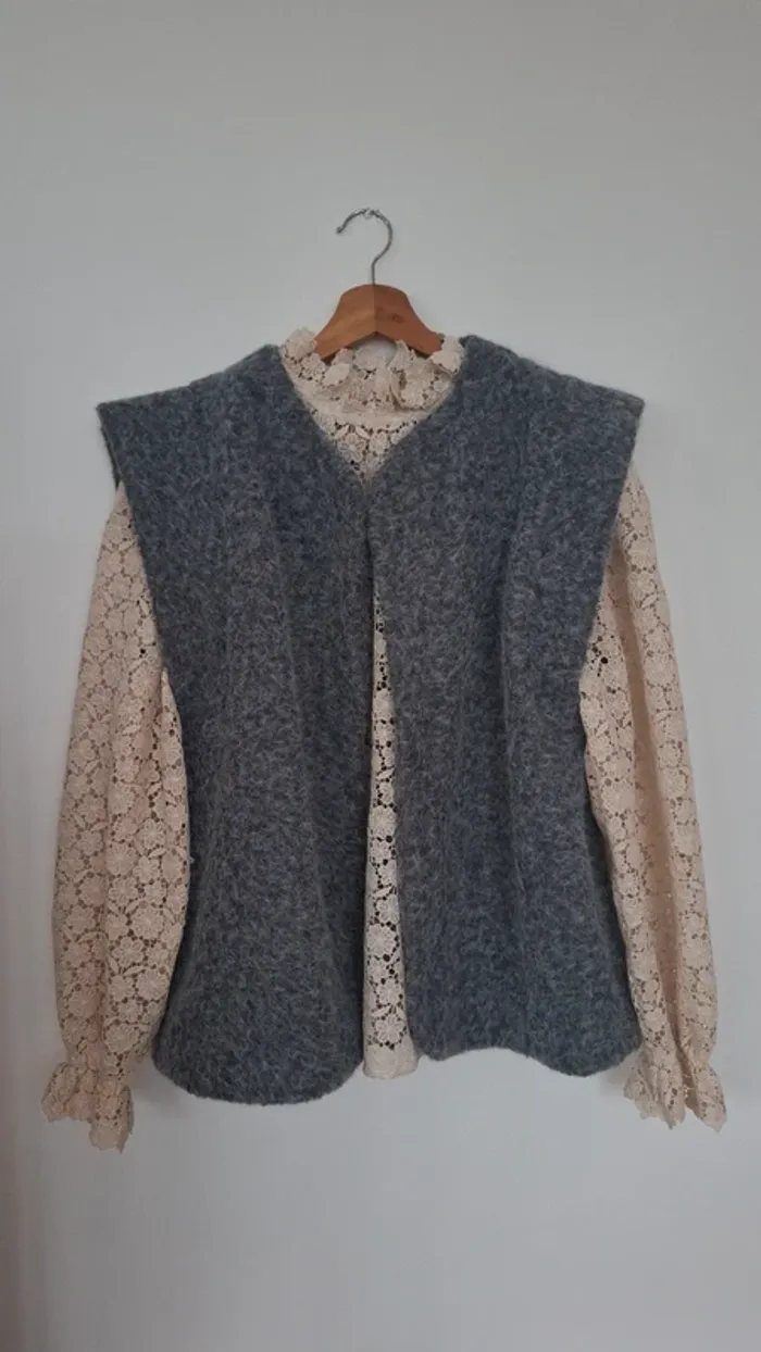 Veste Sans Manche en Lainage – Neuf avec Étiquette - ultra tendance cette rentrée
