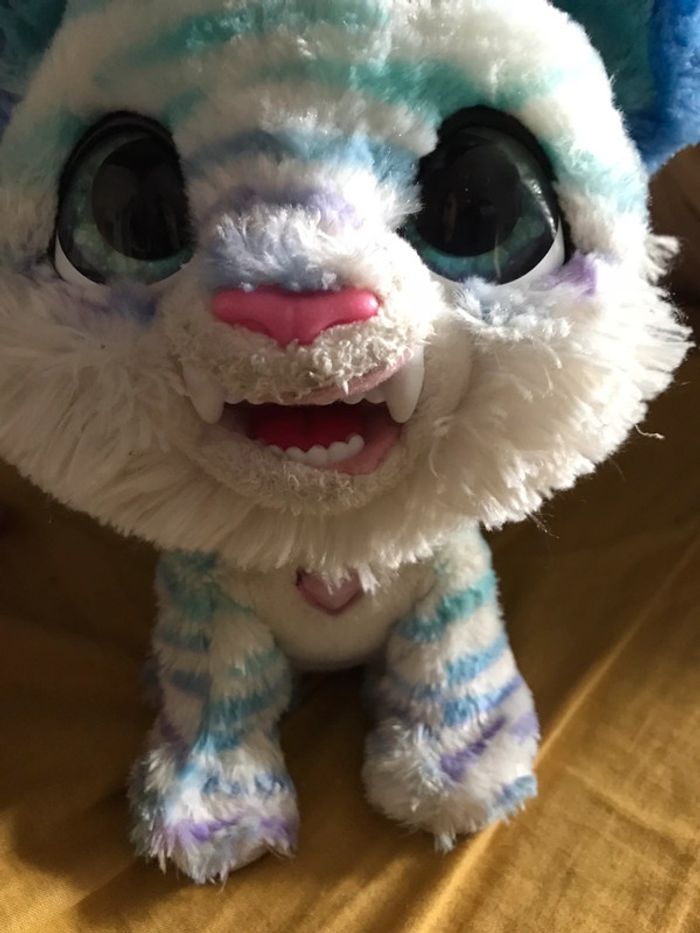 Peluche interactive North le tigre polaire marque FurReal - photo numéro 17