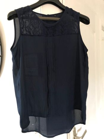Haut sans manches