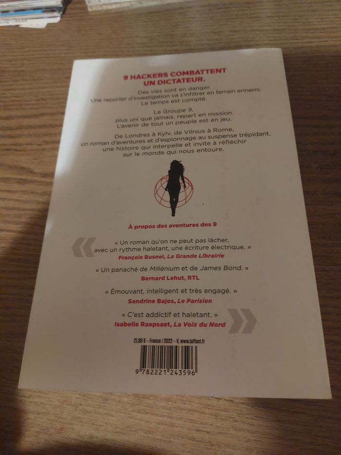 Livre de Marc Levy 9 noa - photo numéro 2
