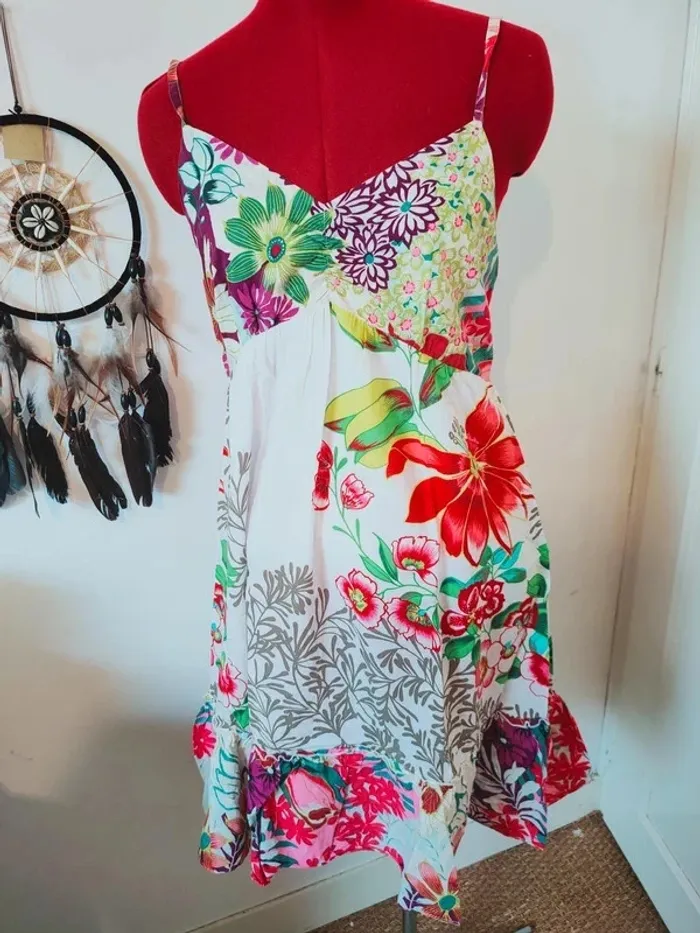 Robe. legere fleurie