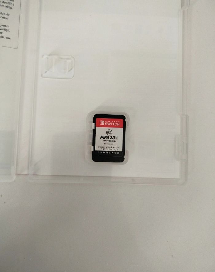 Jeu FIFA23 Switch - photo numéro 3