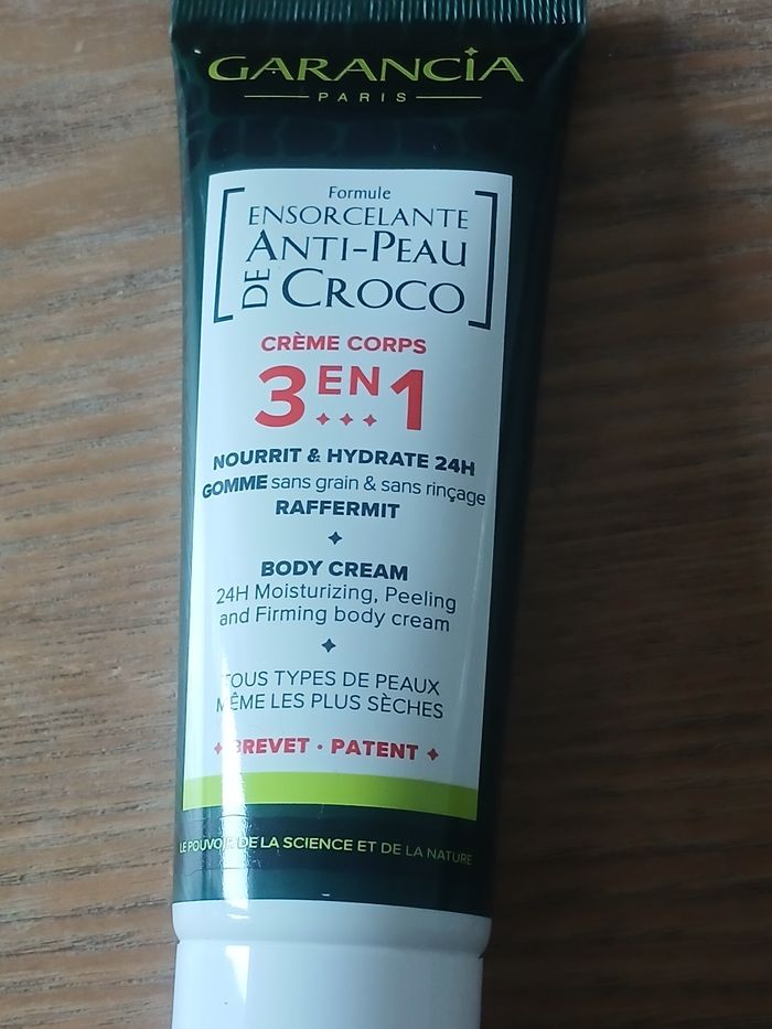 Crème corps 3en 1 anti-peau de croco