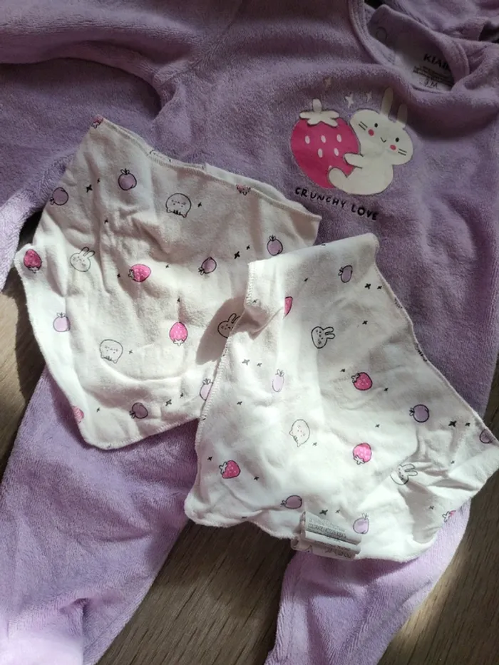 Lot 2 Pyjama 3 mois - photo numéro 5