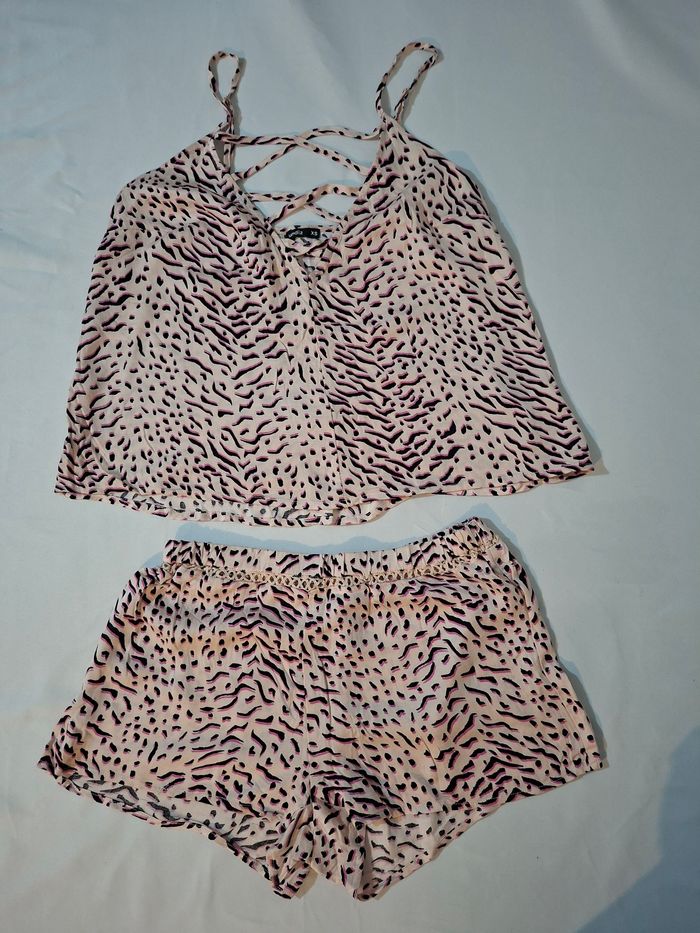 Ensemble pyjama undiz rose poudré avec imprimé rose et noir en taille XS - photo numéro 2