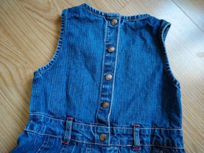 Lot de 2 robes en jean.
Taille 3 ans - photo numéro 15