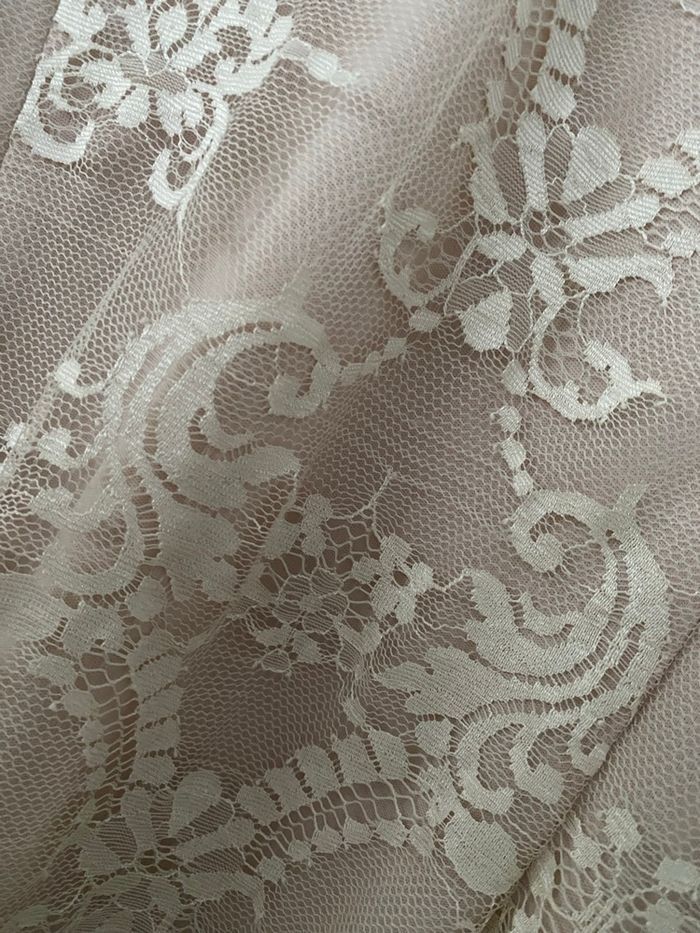 Robe dentelle - photo numéro 5
