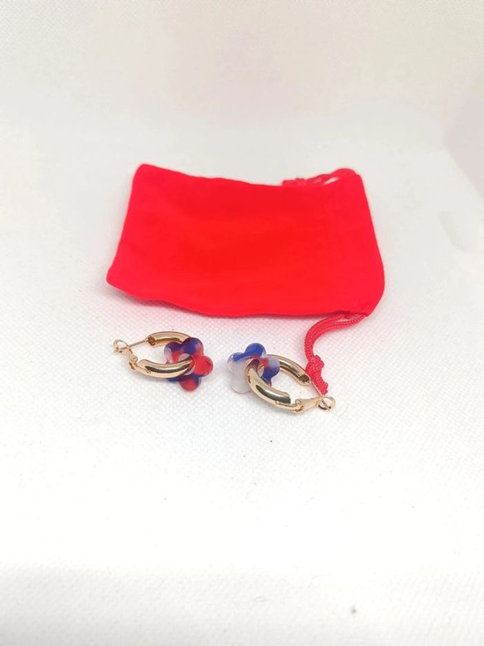 Boucles d'oreilles tendance trèfle couleur dégradé - photo numéro 3