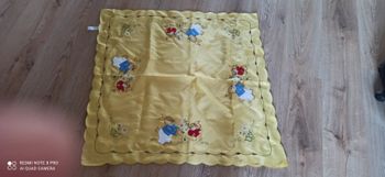Nappe table basse paques