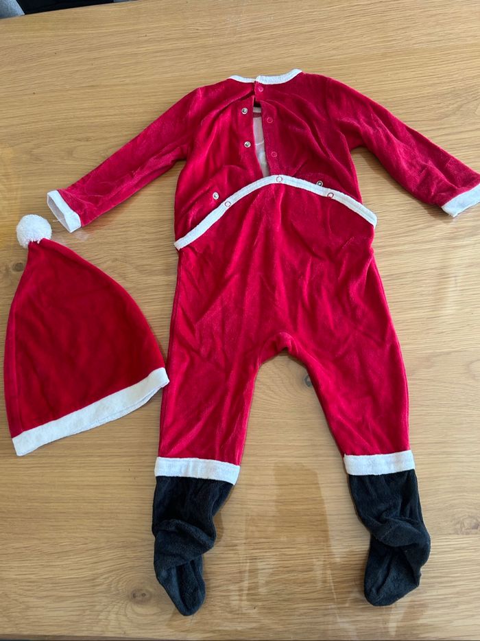 Pyjama de Noël + bonnet T 18 mois - photo numéro 2