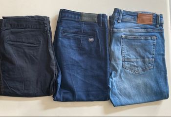 Lot 3 pantalons/jeans