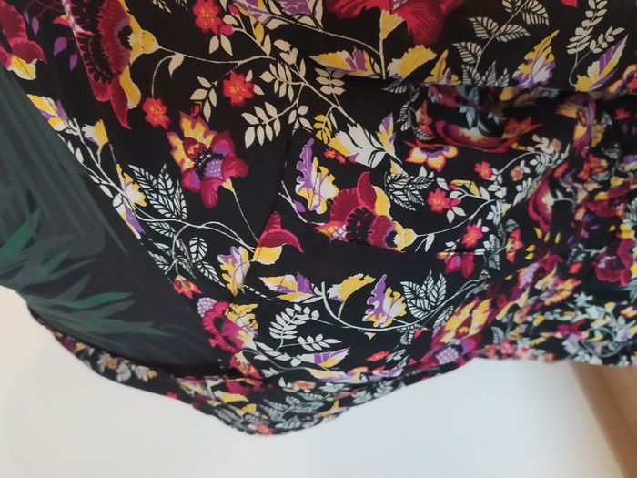 Combishort fleuri manches longues H€M 34 - photo numéro 5
