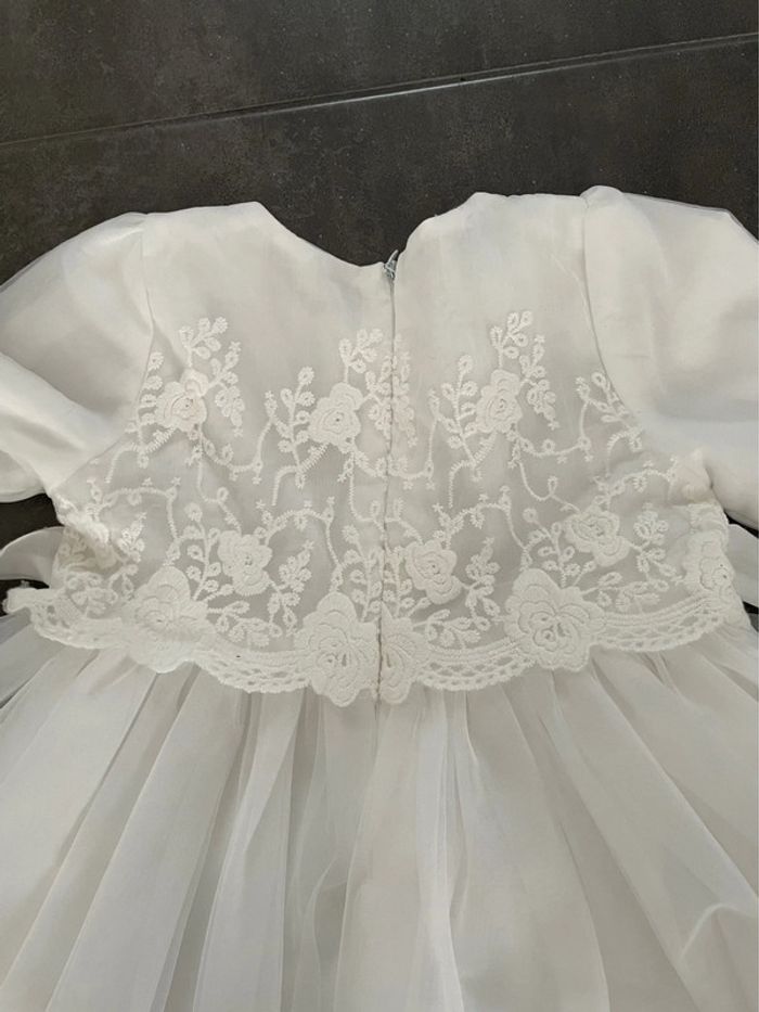Robe pour baptême - photo numéro 4