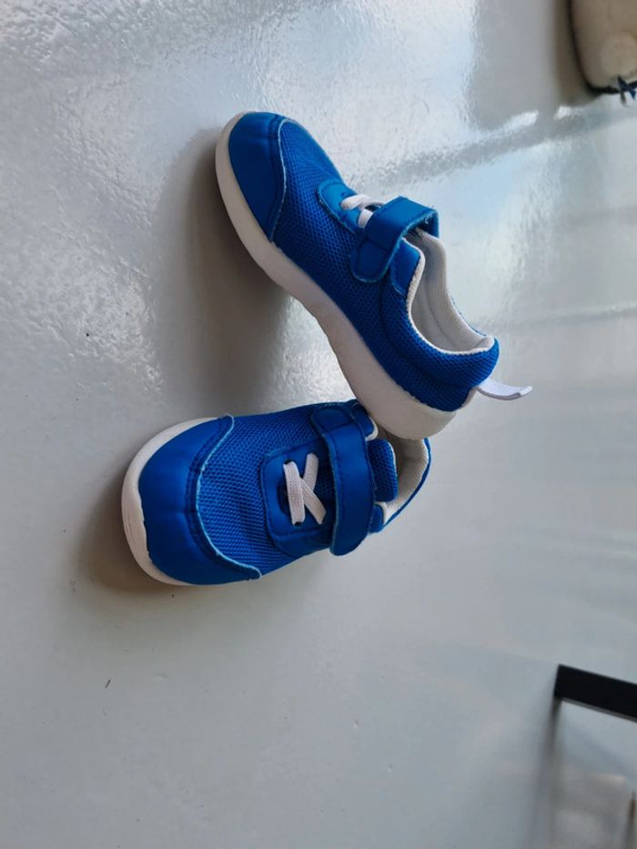 Basket bleu - photo numéro 2