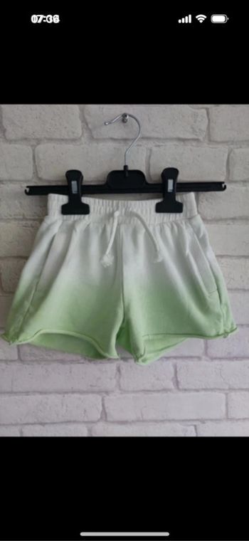 Short Zara taille 6 ans