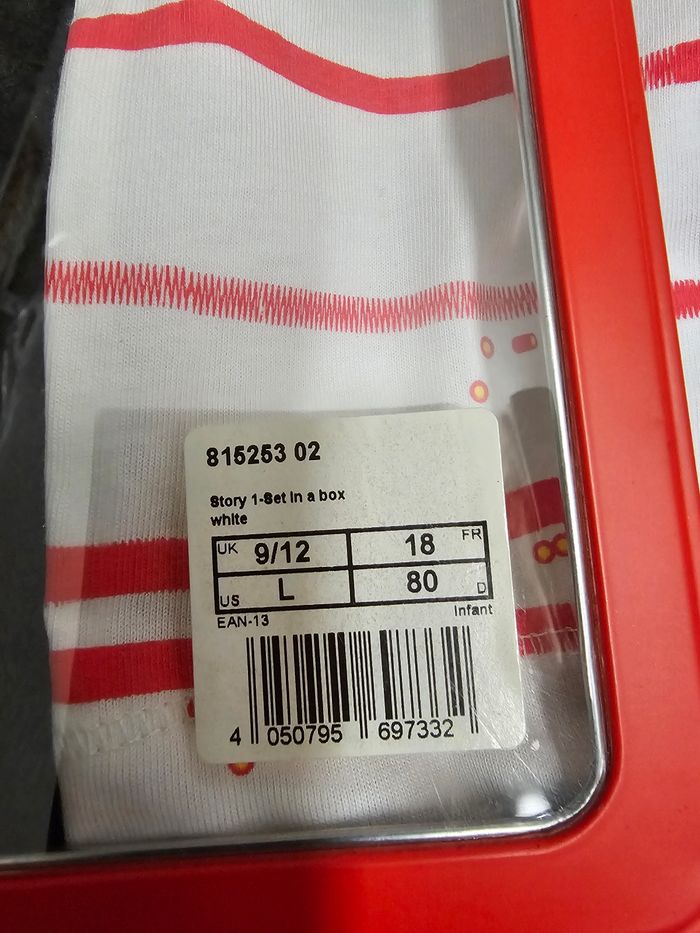 Bebe fille 18 mois  PUMA short et t-shirt  coffret neuf 25€ - photo numéro 5