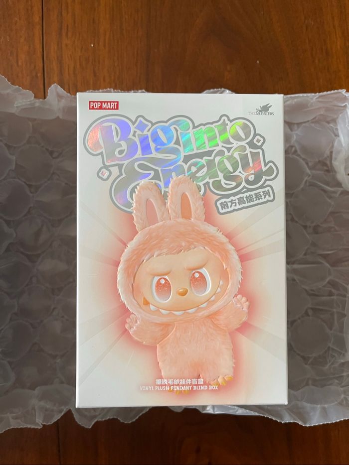 Labubu “Big Into Energy” Pop Mart – Blind Box