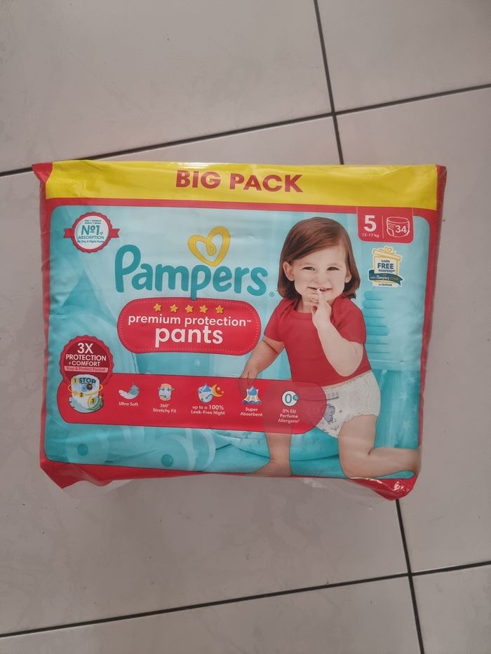 34 pants taille 5 pampers