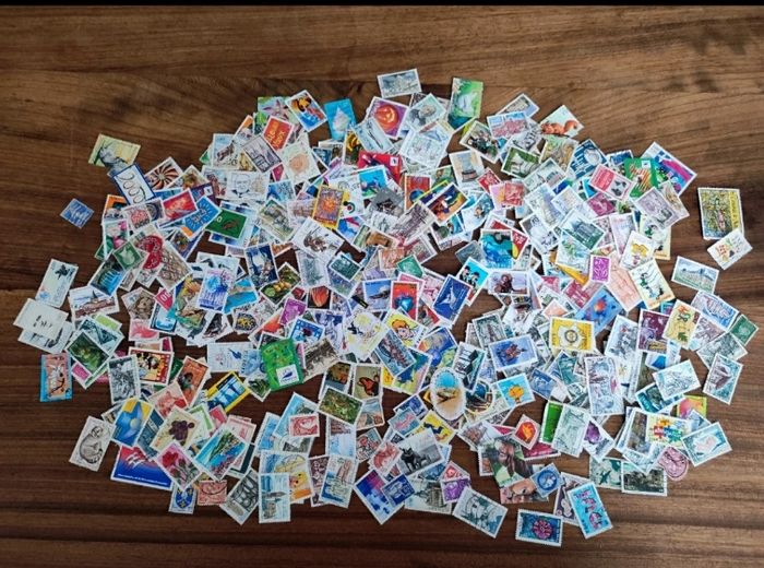 Lot de 500 timbres français oblitérés tous différents très bon état