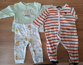 Lot 2 pyjamas 6 mois