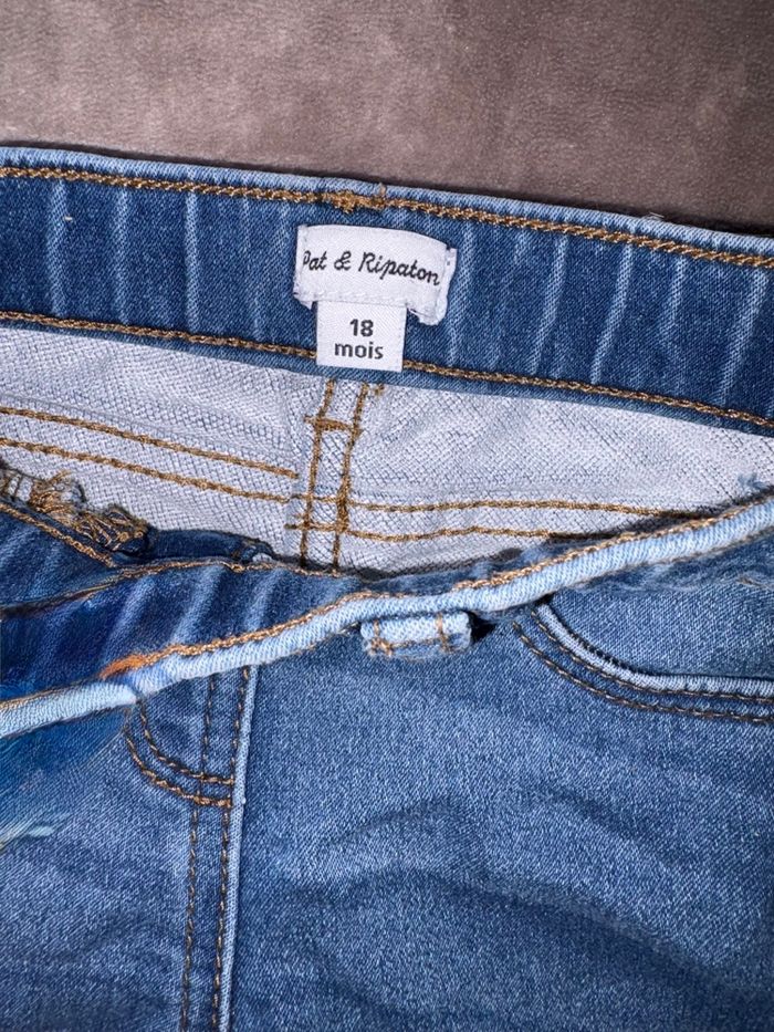 Lot de 3 jeans bébé 18 mois en très bon état - photo numéro 7