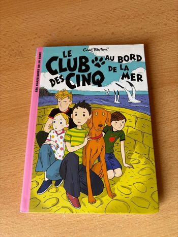 Livre le club des cinq au bord de la mer 