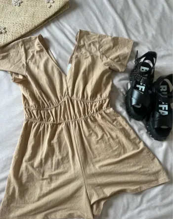 Combi short, crème Primark taille M